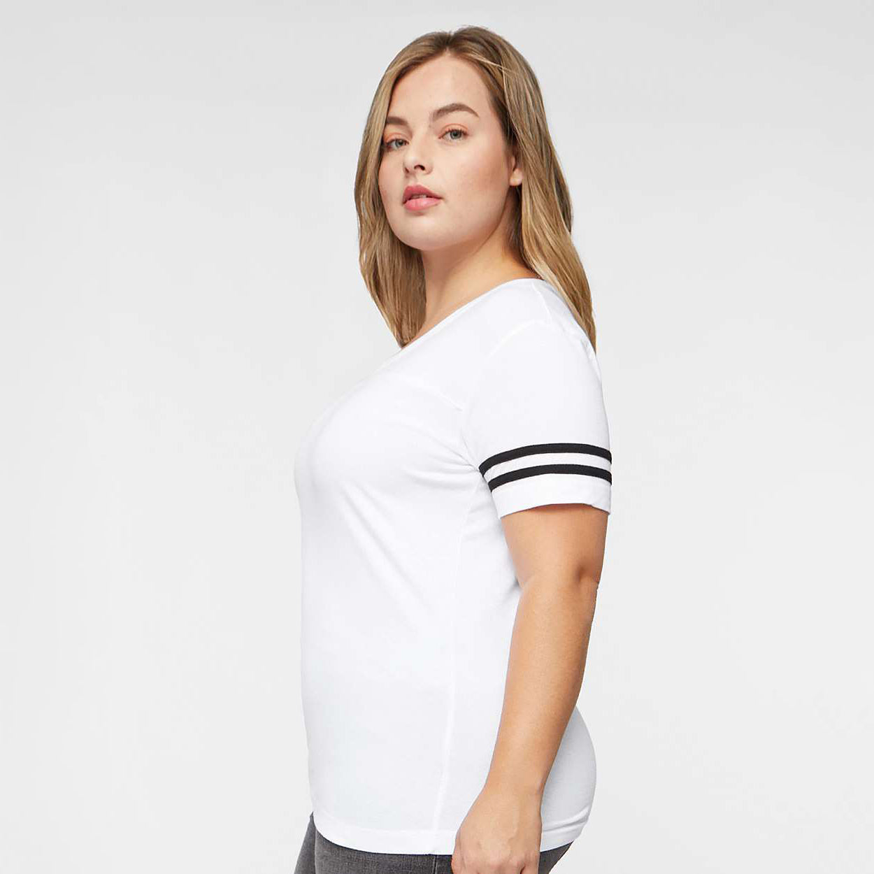 White Solid/Black