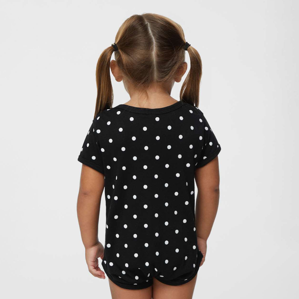Black/White Dot